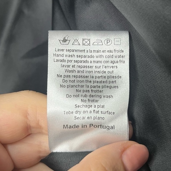 NWOT SANDRO Paris Ventura Cranberry Red Velvet Bomber Jacket - Picture 14 of 14